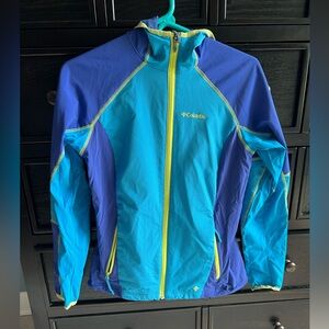 Columbia hooded rain jacket